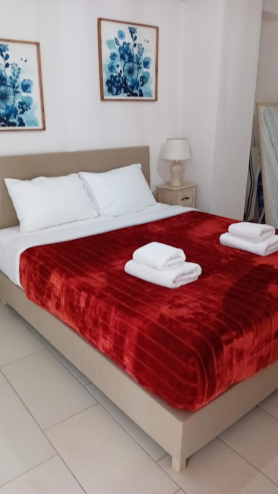 Myrtia Apartment Few Steps From The Sea Chania  Exteriör bild